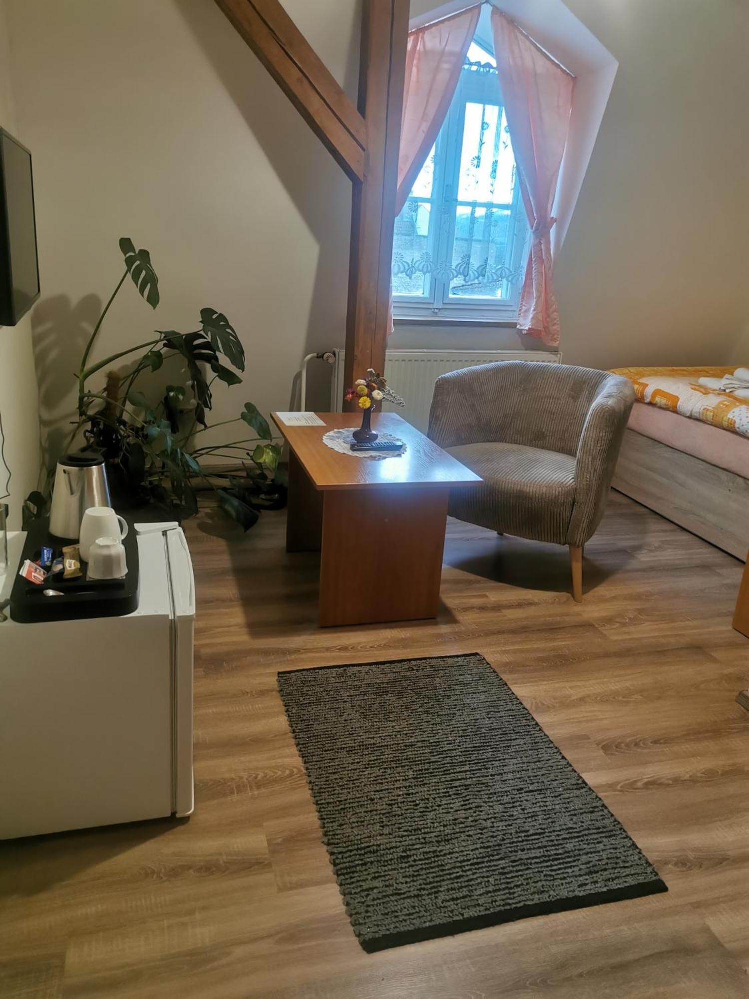 Hotel Alster Jevíčko Exteriör bild